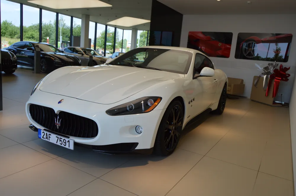 Maserati GranTurismo foto 1
