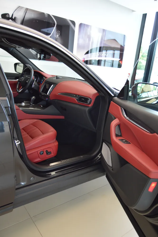Maserati Levante foto 11