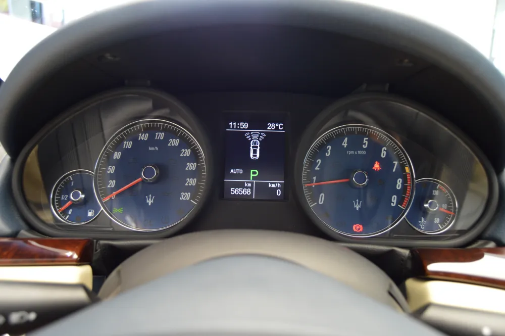 Maserati GranTurismo foto 10