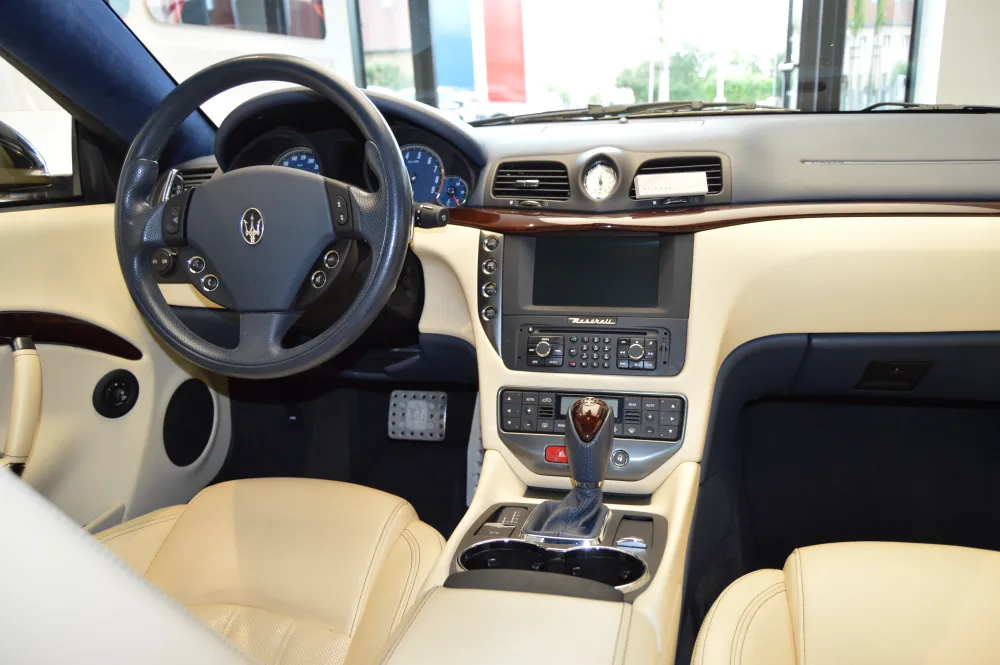 Maserati GranTurismo foto 2
