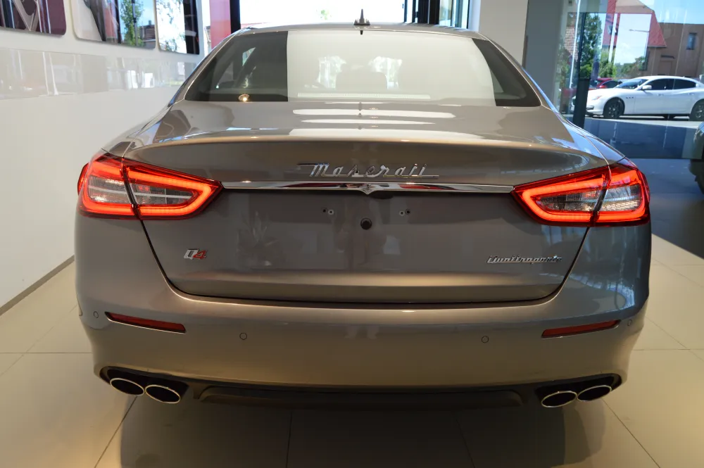 Maserati Quattroporte foto 4