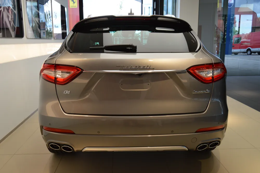 Maserati Levante foto 4