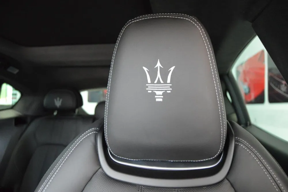Maserati Levante foto 9
