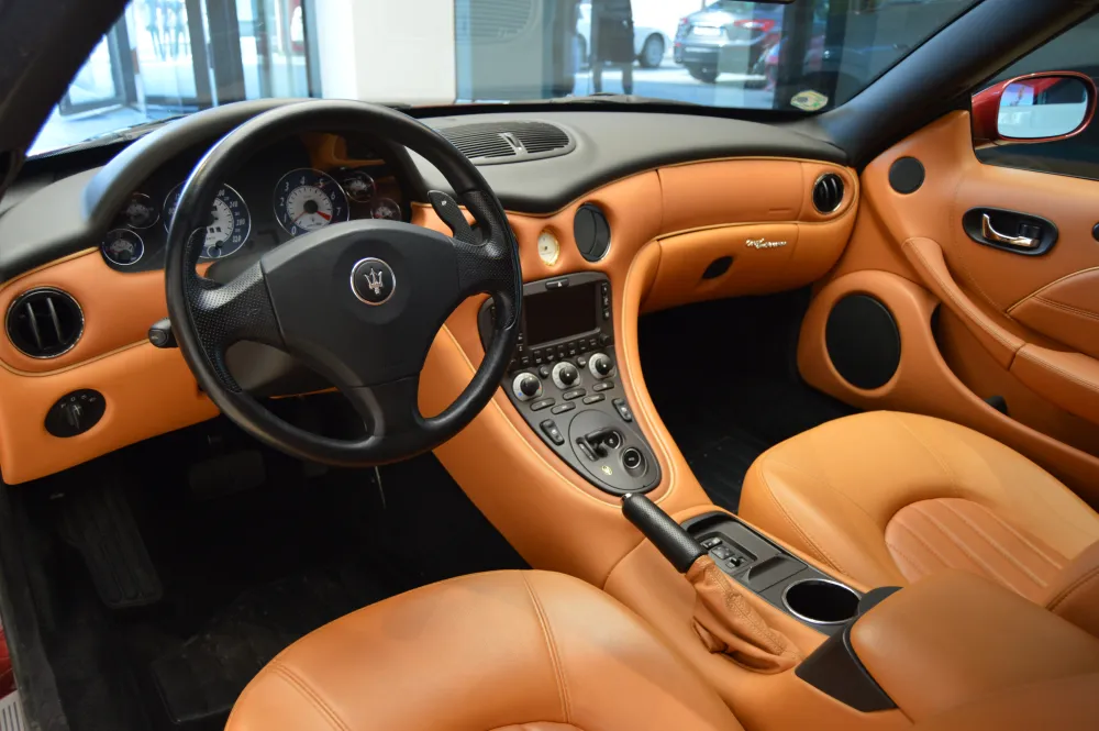 Maserati Coupe foto 2