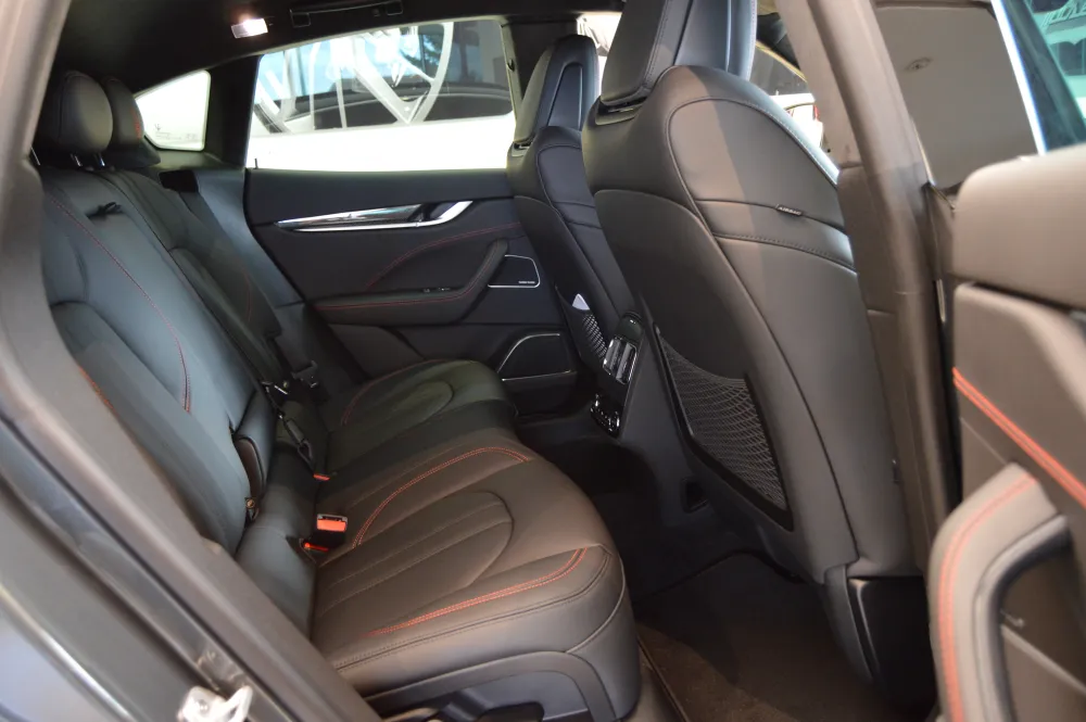 Maserati Levante foto 9