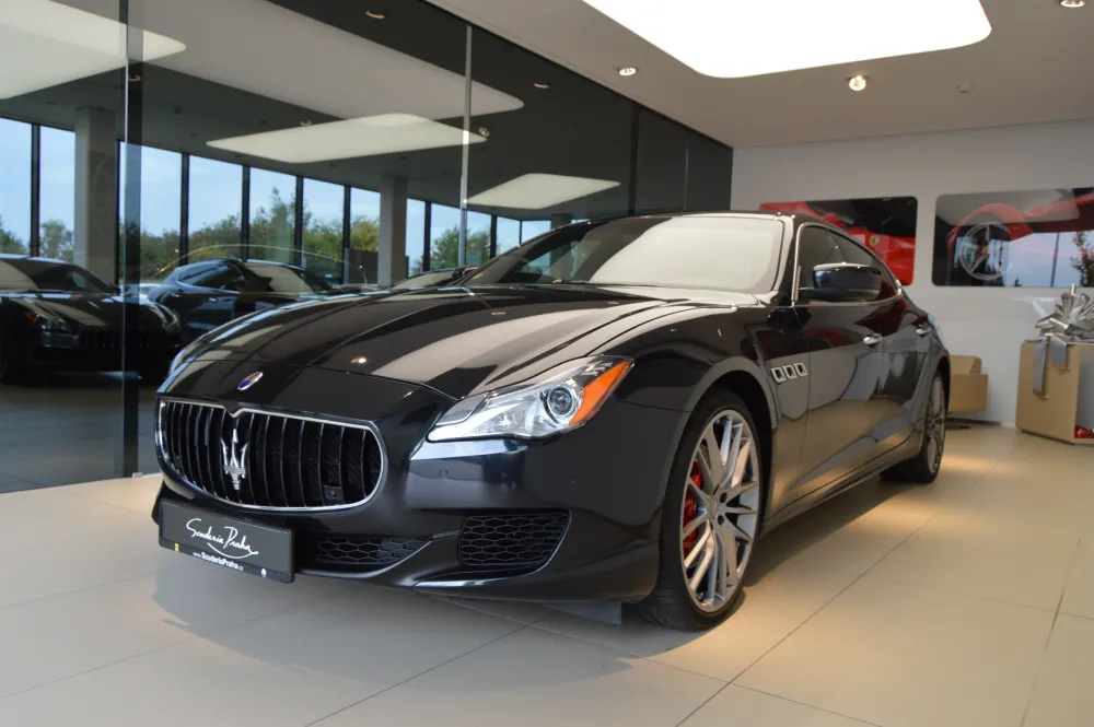 Maserati Quattroporte foto 1