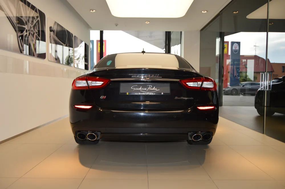 Maserati Quattroporte foto 4