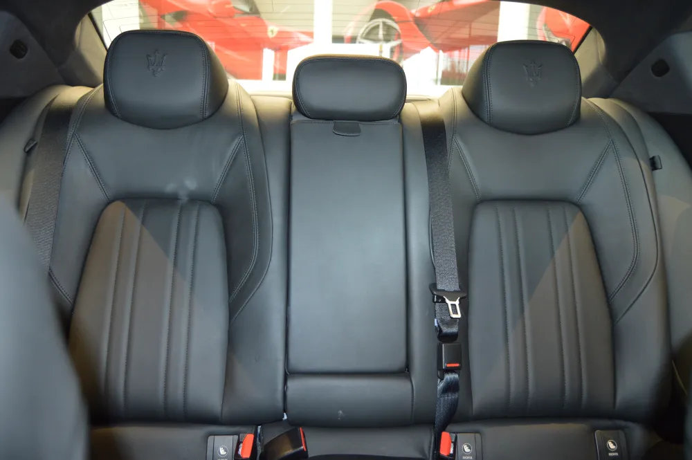 Maserati Ghibli foto 8