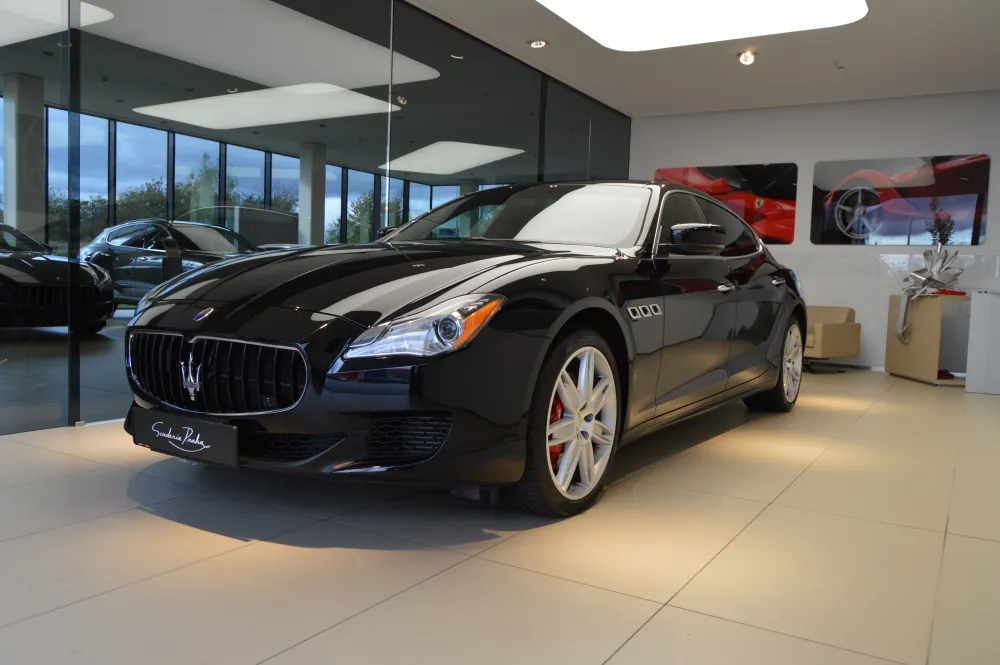 Maserati Quattroporte foto 1