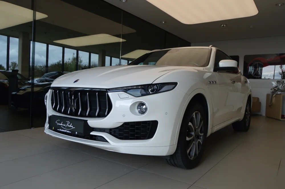 Maserati Levante foto 1