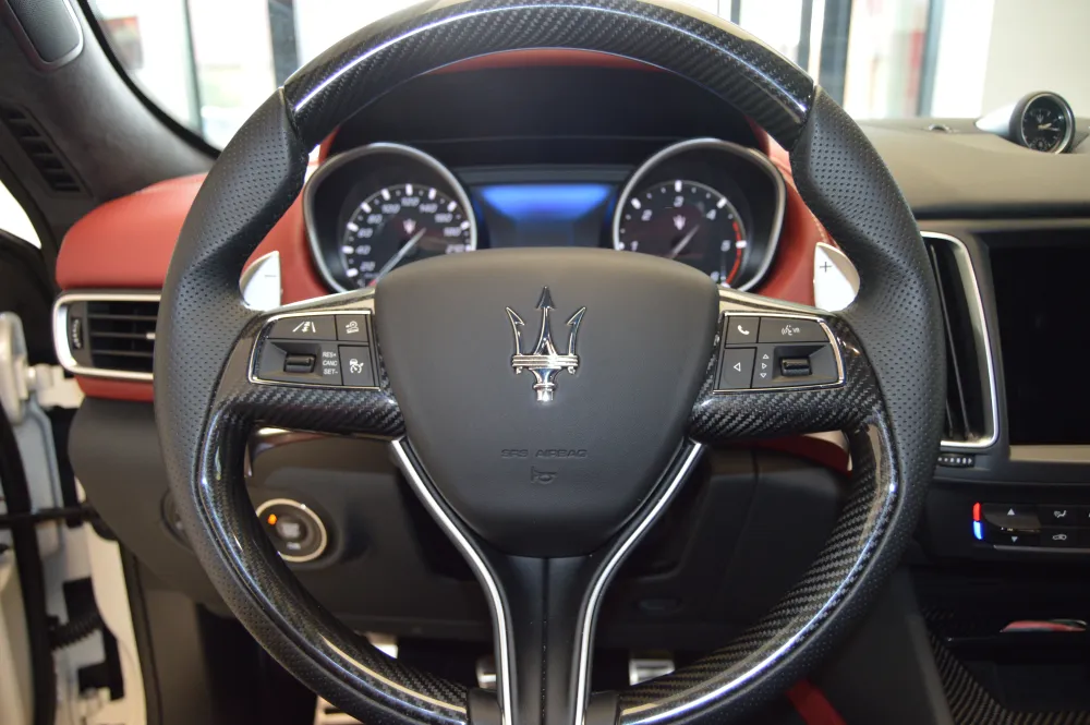 Maserati Levante foto 9