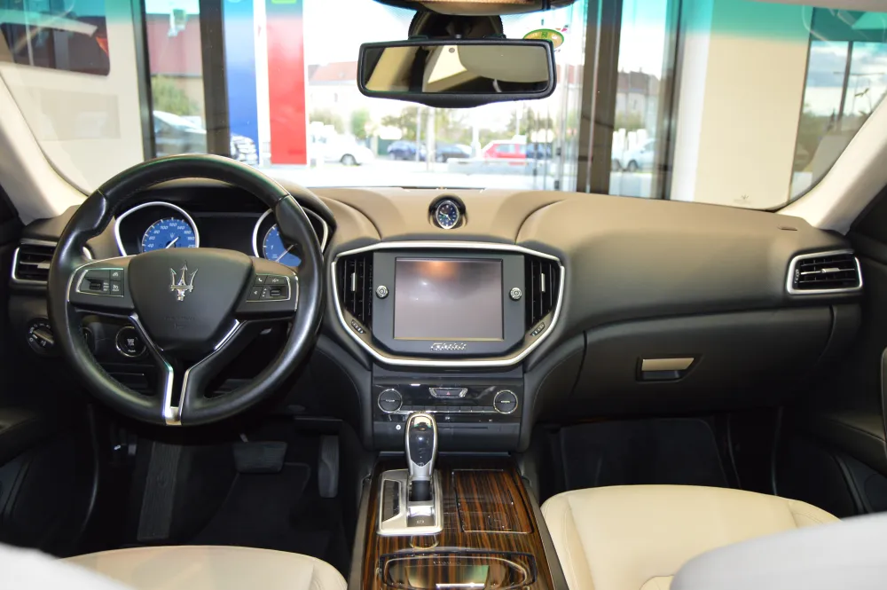 Maserati Ghibli foto 2