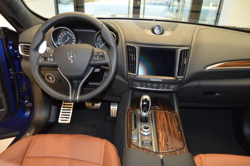 Maserati Levante foto 11