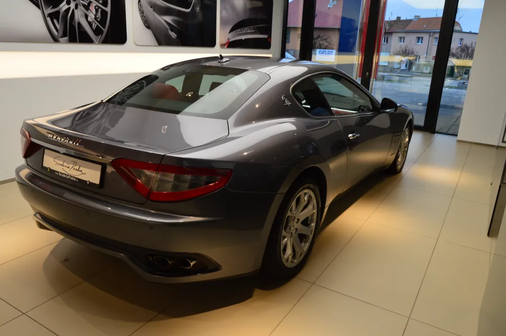 Maserati GranTurismo foto 9