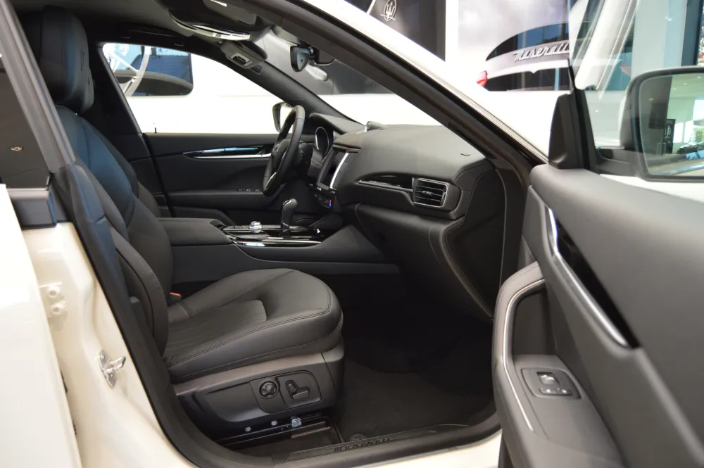 Maserati Levante foto 7