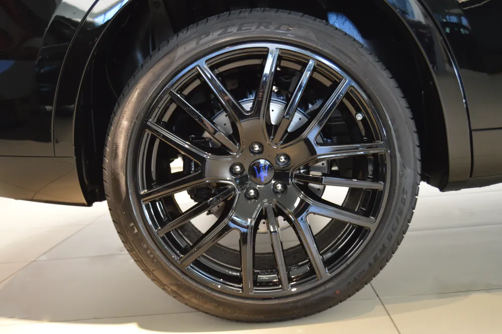 Maserati Levante foto 12