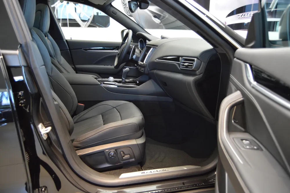 Maserati Levante foto 9