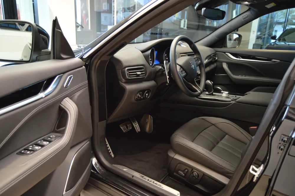 Maserati Levante foto 6