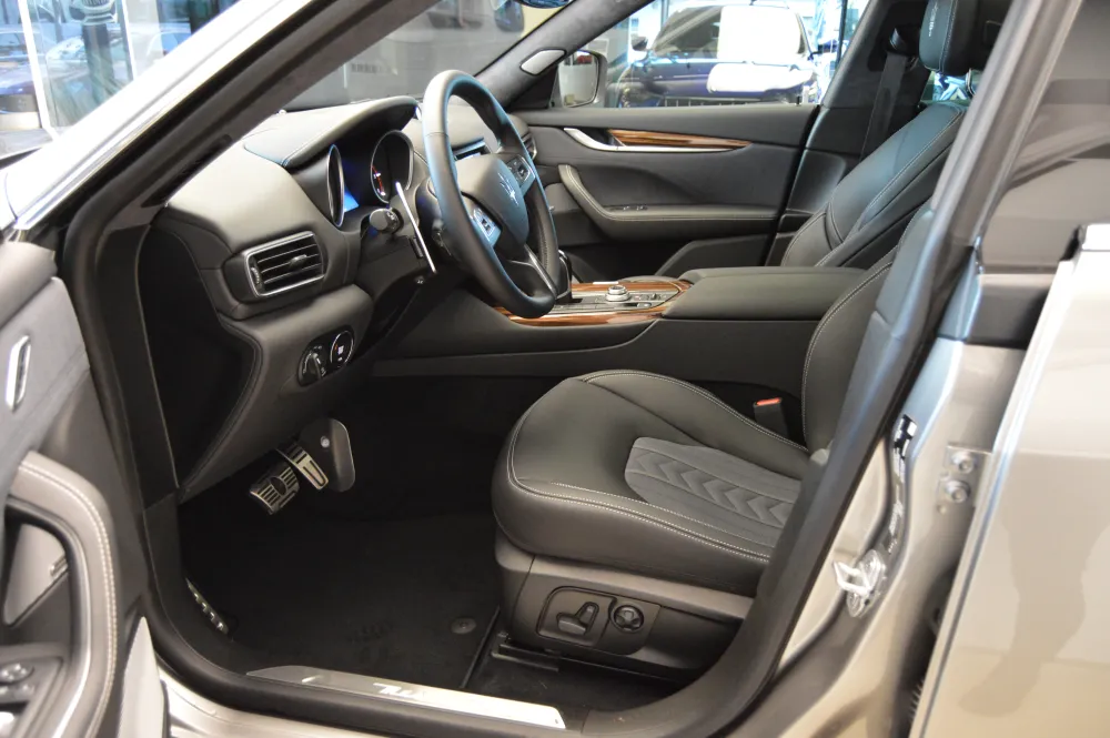 Maserati Levante foto 6