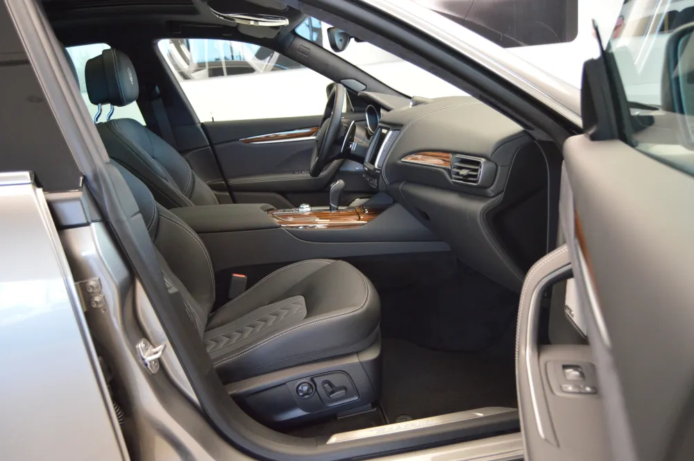 Maserati Levante foto 9