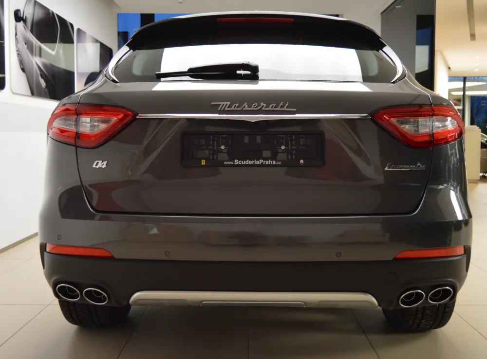 Maserati Levante foto 4