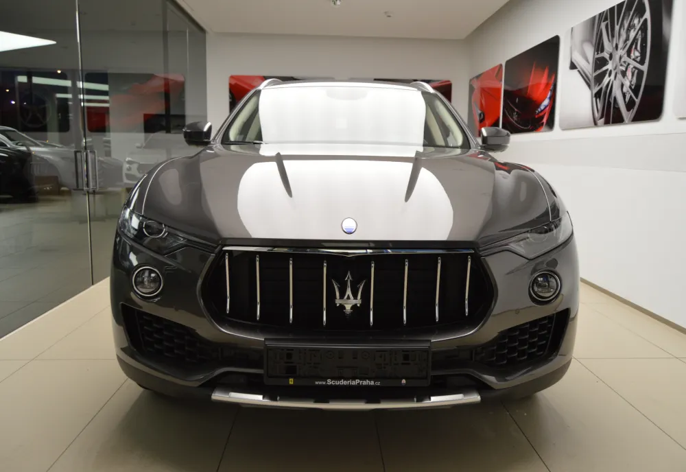Maserati Levante foto 1