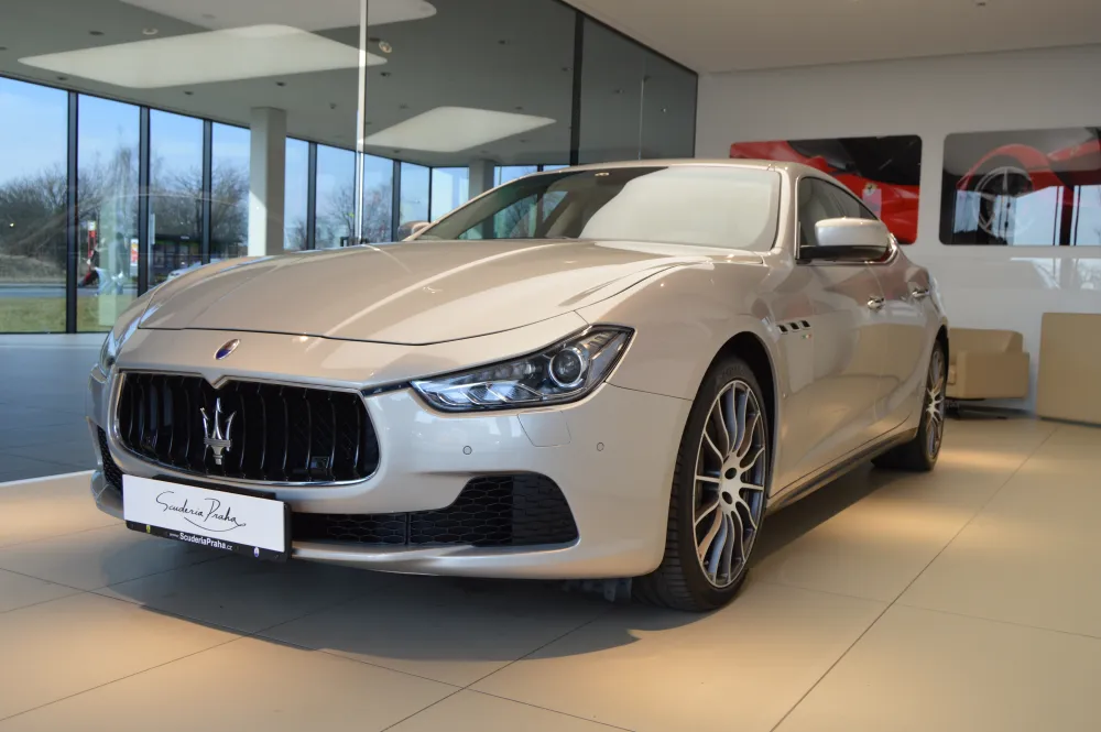 Maserati Ghibli foto 1