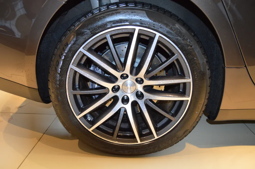 Maserati Ghibli foto 15