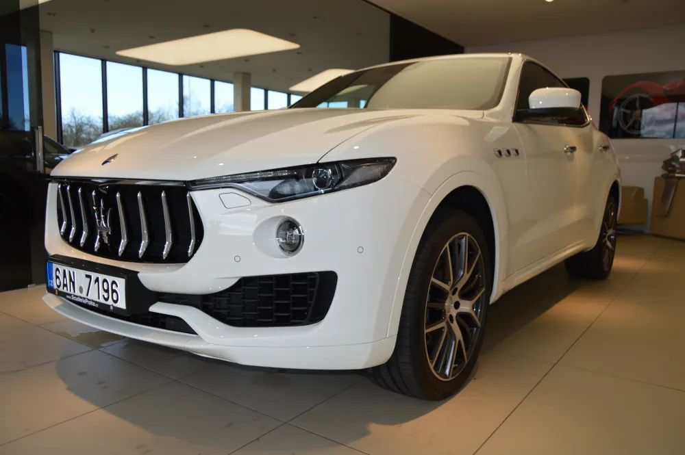 Maserati Levante foto 1