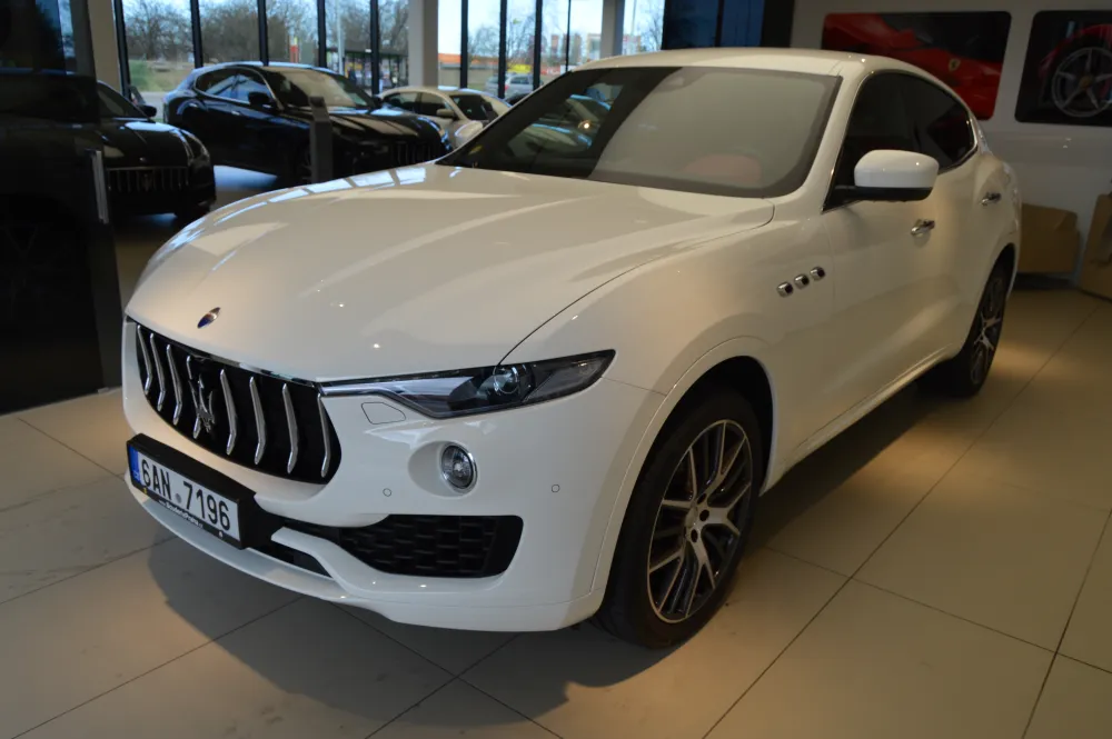 Maserati Levante foto 7