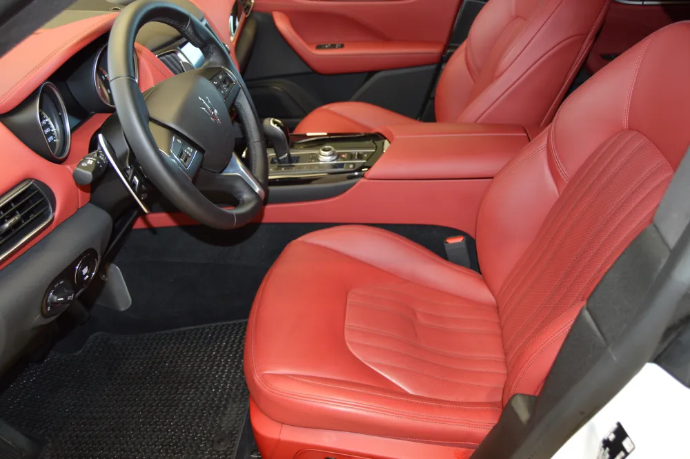Maserati Levante foto 8