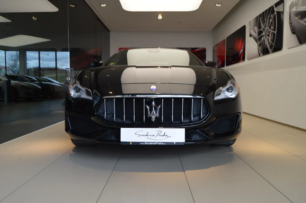 Maserati Quattroporte foto 4