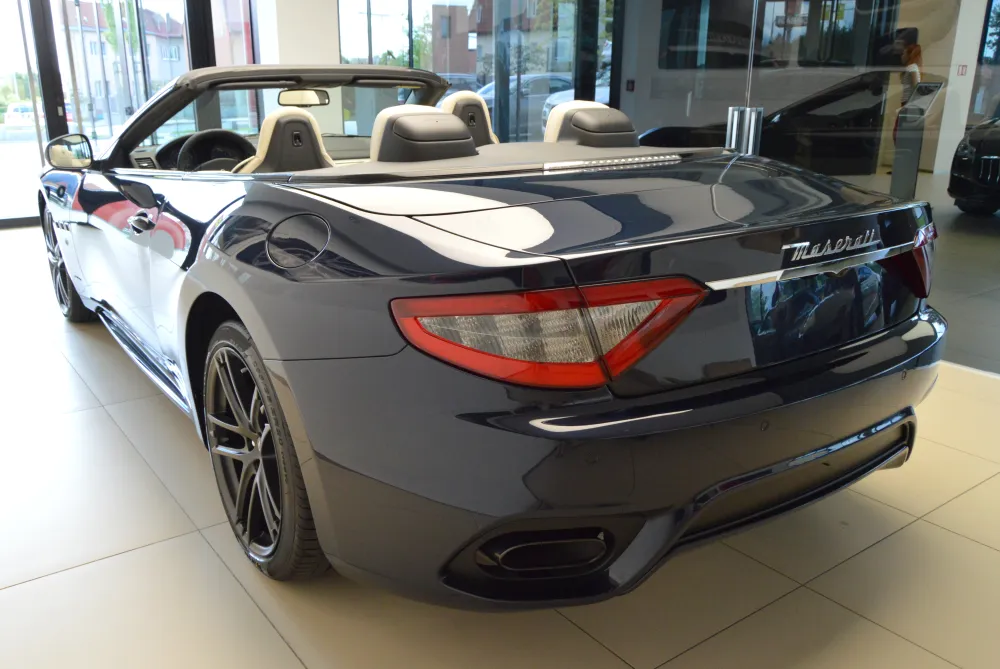 Maserati GranCabrio foto 5