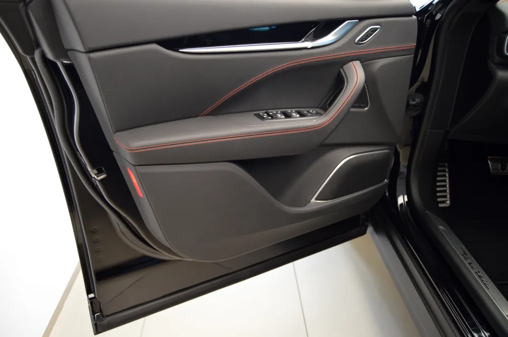 Maserati Levante foto 9