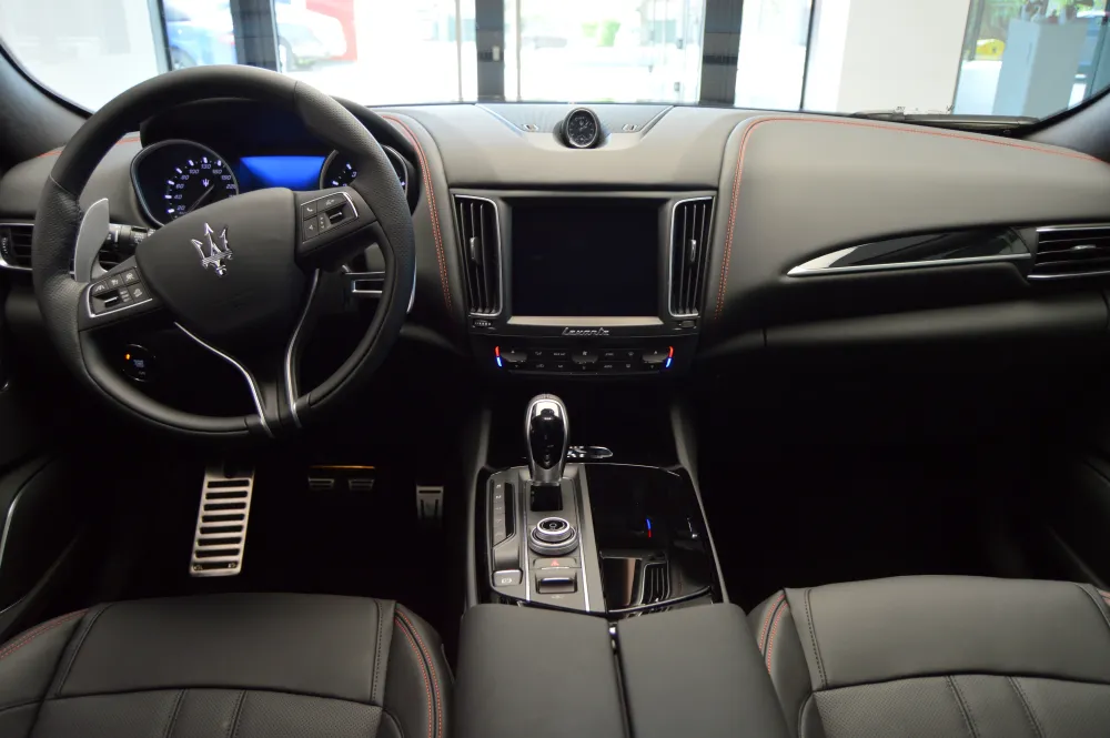 Maserati Levante foto 7