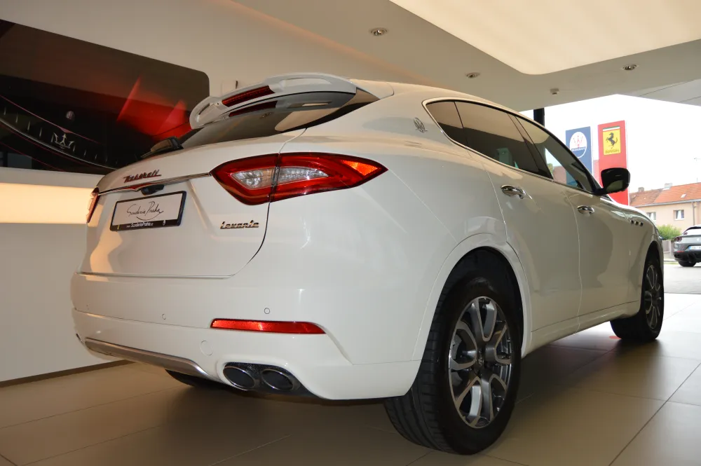 Maserati Levante foto 3