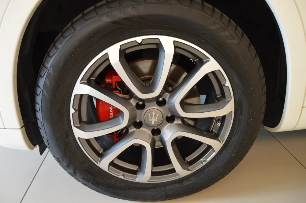 Maserati Levante foto 13