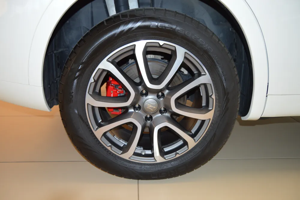 Maserati Levante foto 11
