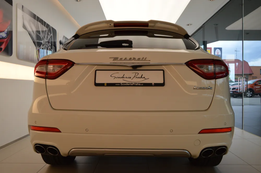 Maserati Levante foto 6