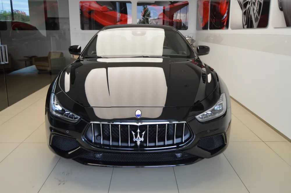 Maserati Ghibli foto 2