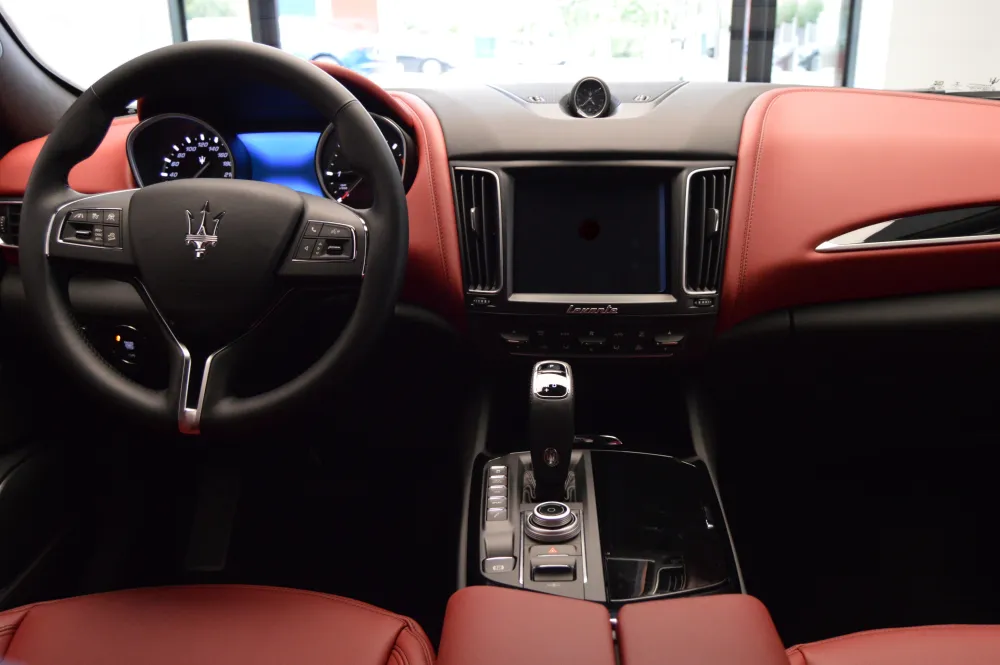 Maserati Levante foto 11