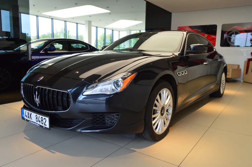 Maserati Quattroporte foto 1