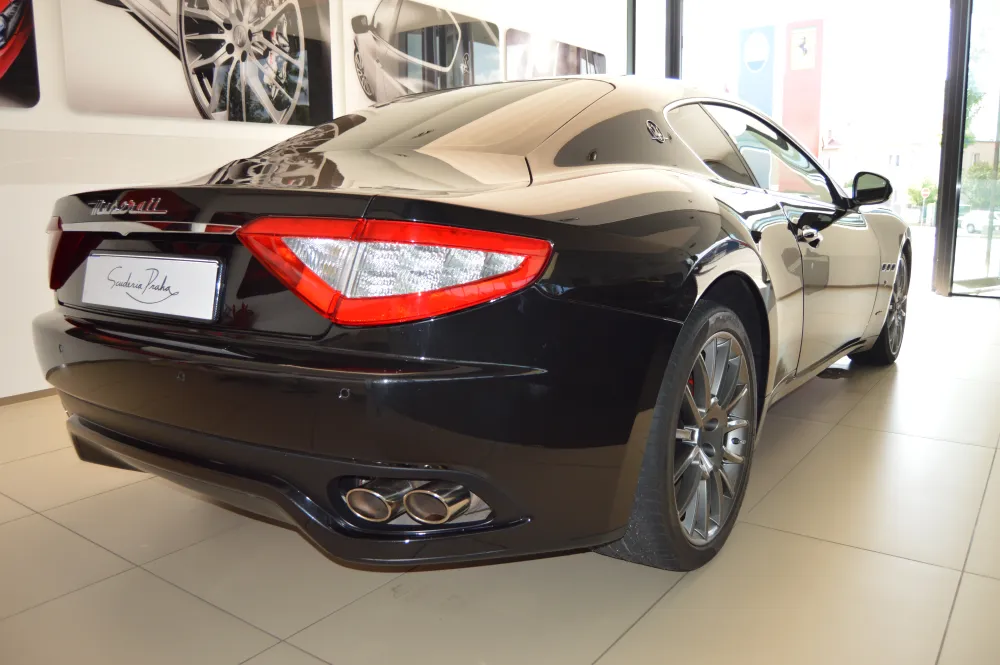 Maserati GranTurismo foto 2