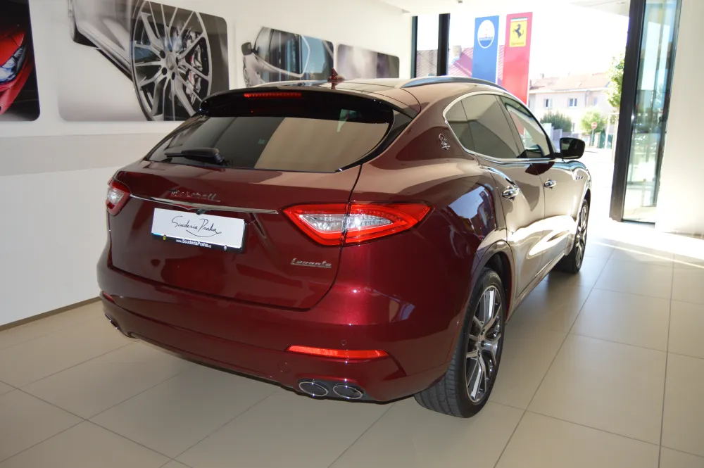 Maserati Levante foto 4
