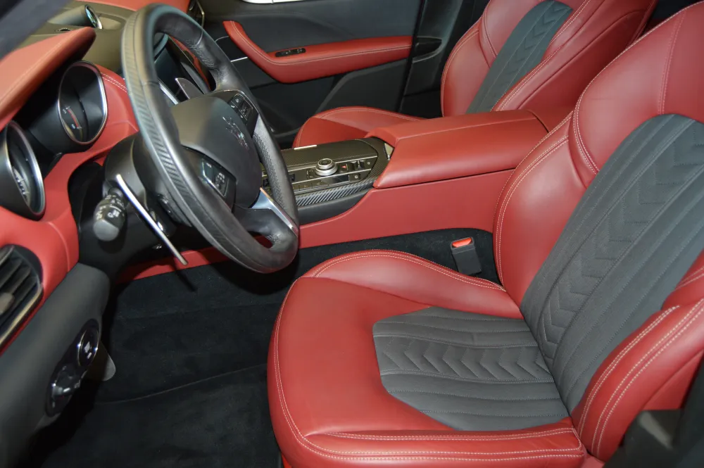 Maserati Levante foto 10
