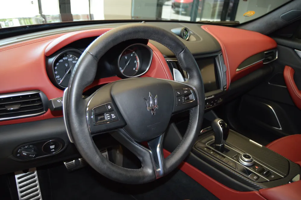 Maserati Levante foto 9