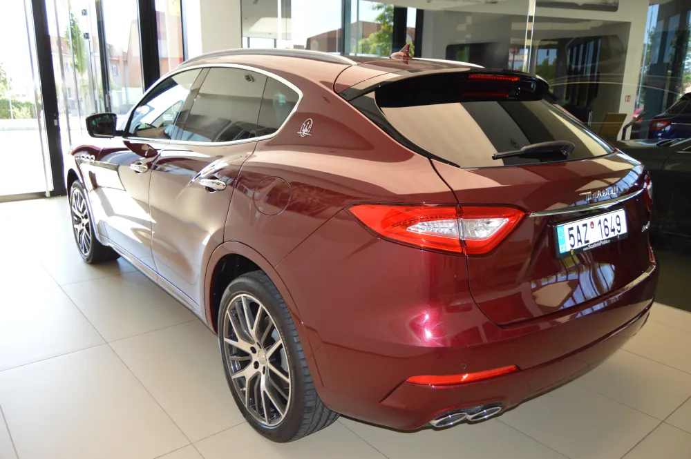 Maserati Levante foto 7