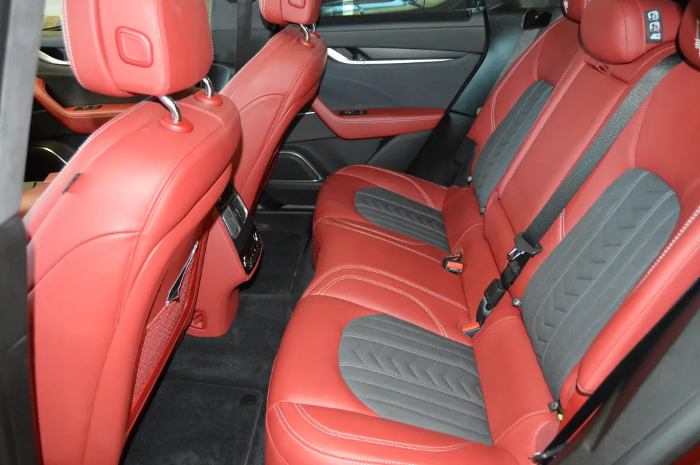 Maserati Levante foto 14