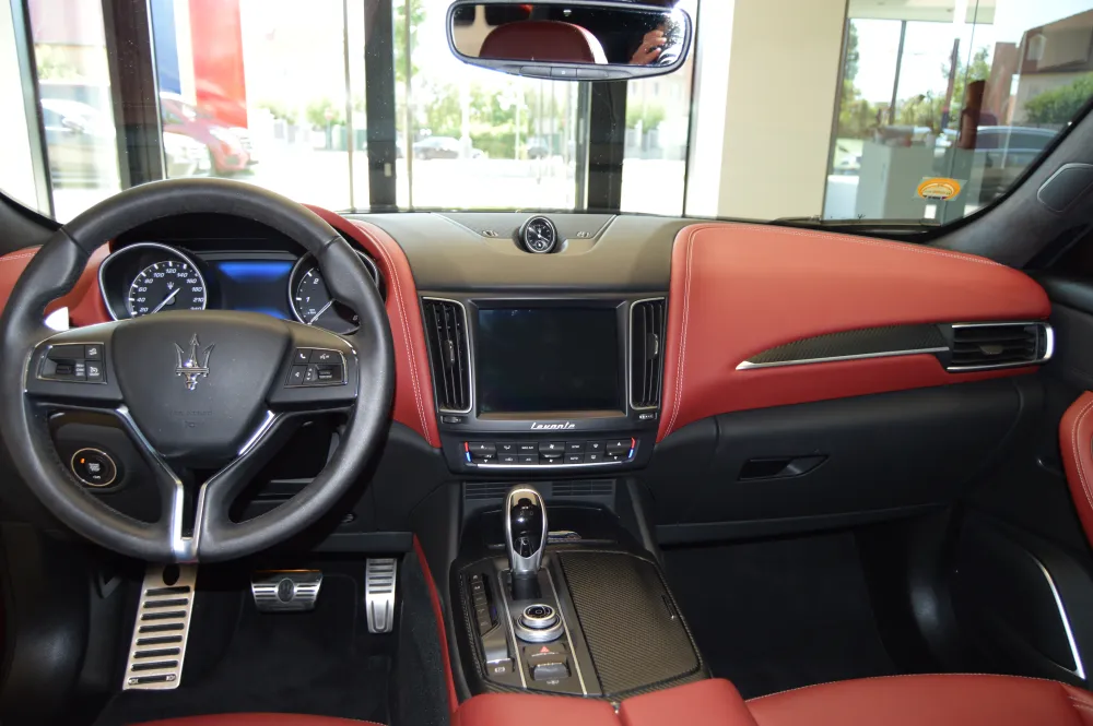 Maserati Levante foto 15