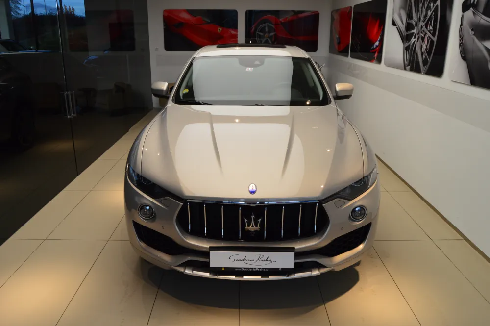 Maserati Levante foto 2